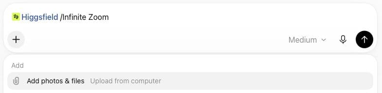 הפלוס פותח את תפריט הצירוף. בוחרים Add photos & files. בצילום עדיין לא צורפה תמונה.